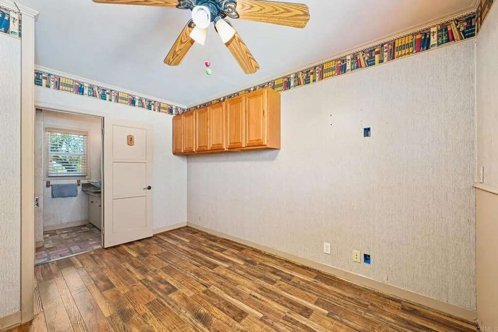 https://cdn.realtyfeed.com/cdn/127/306752162/b4ccdd34c38ac3e540e83aaeadd5d567.webp