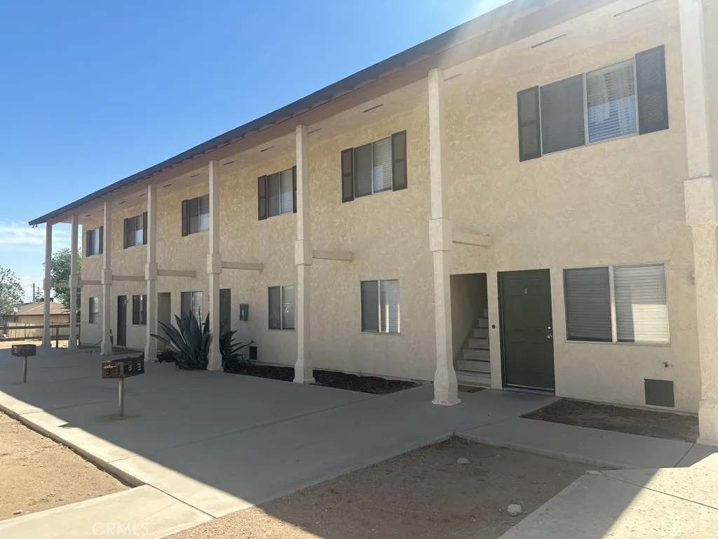 Hesperia, CA 92345