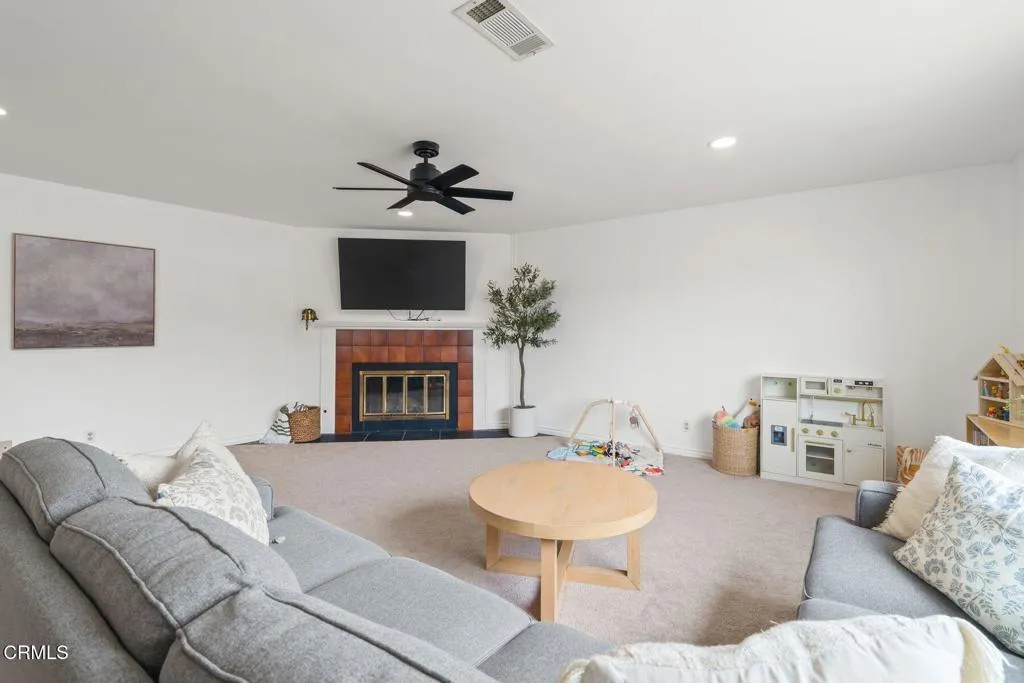 171 Lang Street, Ventura, CA 93003 - Photo 4 of 50, Ventura, CA
