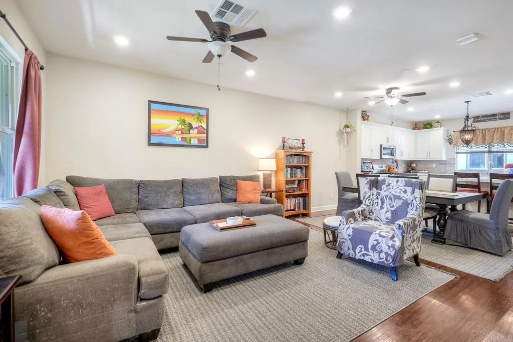 1576 Castillo Way Unit 45, Vista, CA 92081 - Photo 4 of 45, Vista, CA