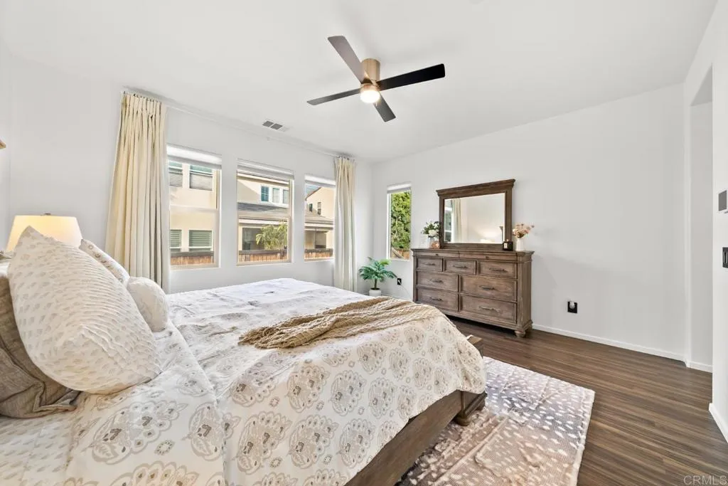 https://cdn.realtyfeed.com/cdn/127/306752317/c21f85afc6ffc6157dc4dfaeaf0d61e7.webp
