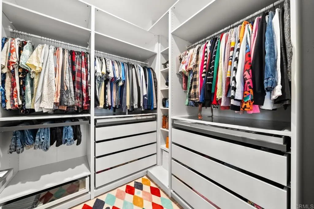 https://cdn.realtyfeed.com/cdn/127/306752317/fe75eb57271d08bb4b4fe94dc7b41c95.webp