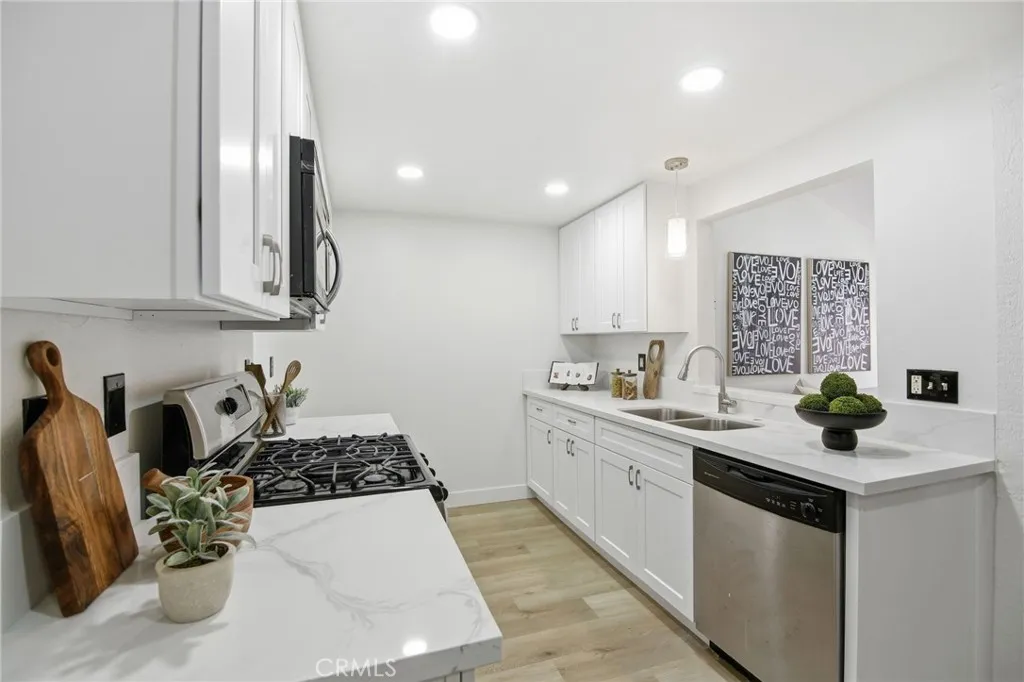 3342 Elm, Long Beach, CA 90807 - Photo 5 of 23, Long Beach, CA