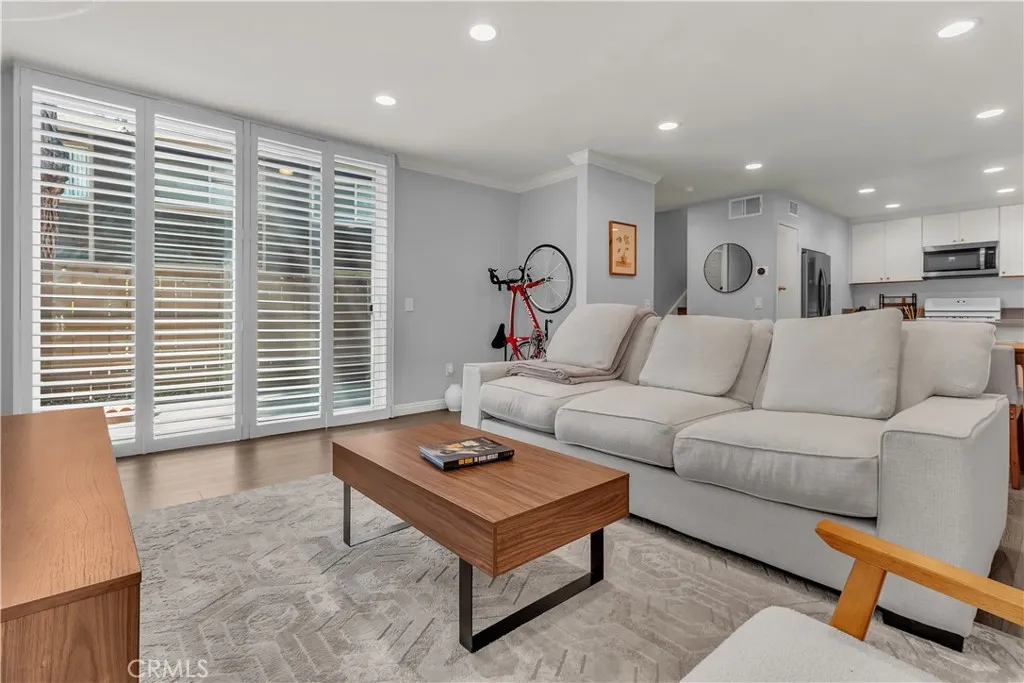 1086 Cabrillo Park Dr #d, Santa Ana, CA 92701 - Photo 4 of 31, Santa Ana, CA