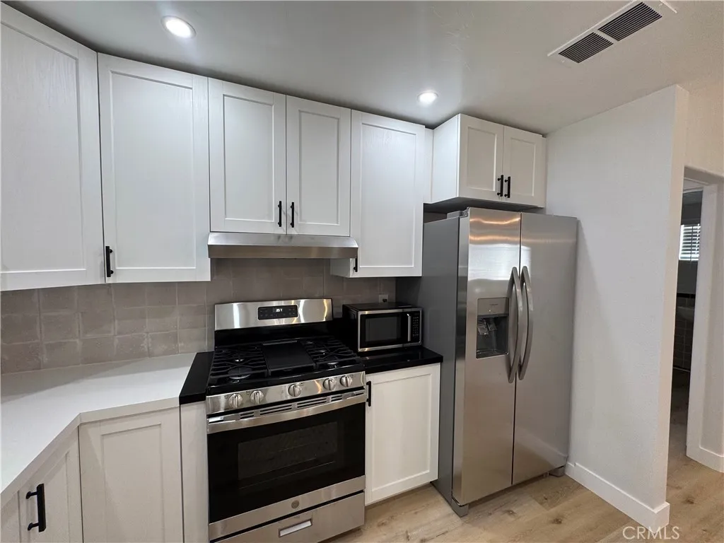 15965 Coral, Palm Springs, CA 92262 - Photo 5 of 25, Palm Springs, CA