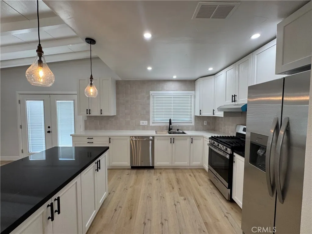 15965 Coral, Palm Springs, CA 92262 - Photo 3 of 25, Palm Springs, CA