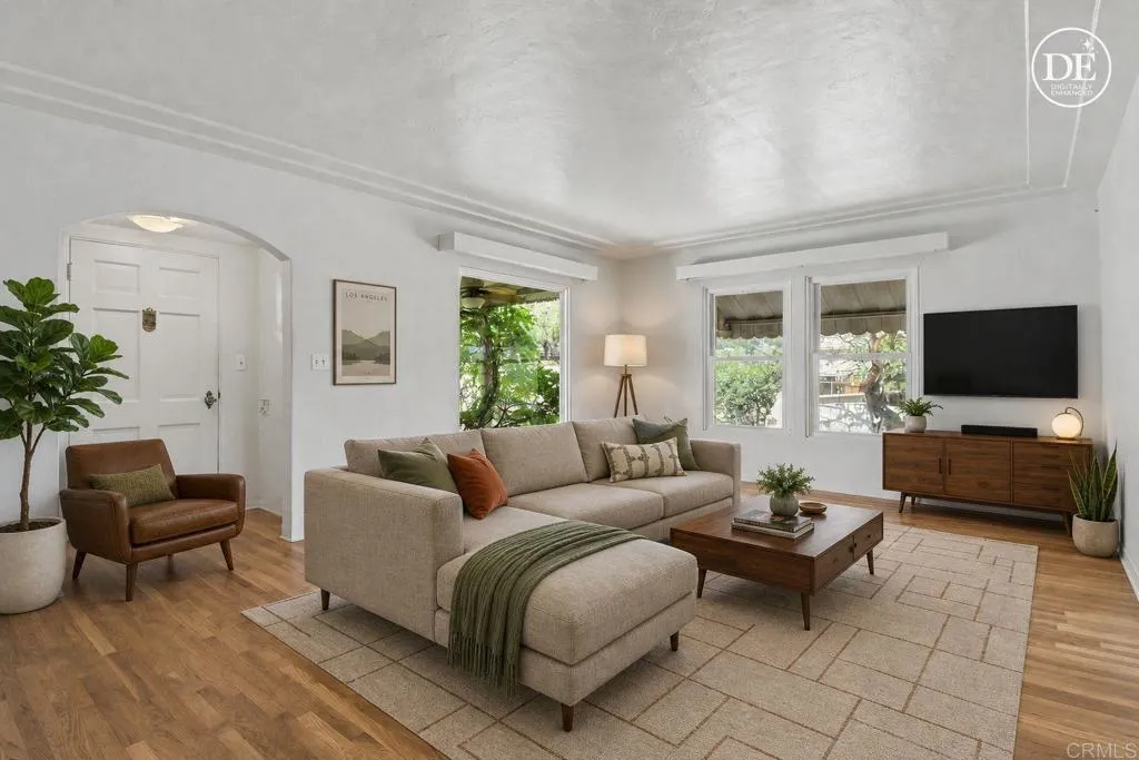 https://cdn.realtyfeed.com/cdn/127/306752381/46a1c16305c185ff5752fa6bf1d5aa6c.webp