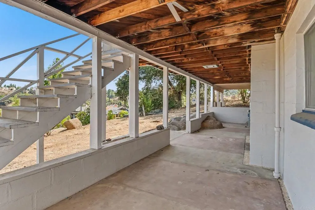 https://cdn.realtyfeed.com/cdn/127/306752381/4d2515ea63d8e4f28f1c21d40992817a.webp