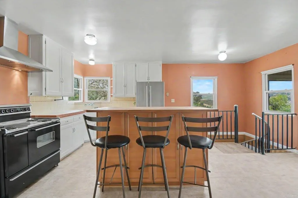 https://cdn.realtyfeed.com/cdn/127/306752381/59ca81770e0348e6655170bbd003cdaa.webp