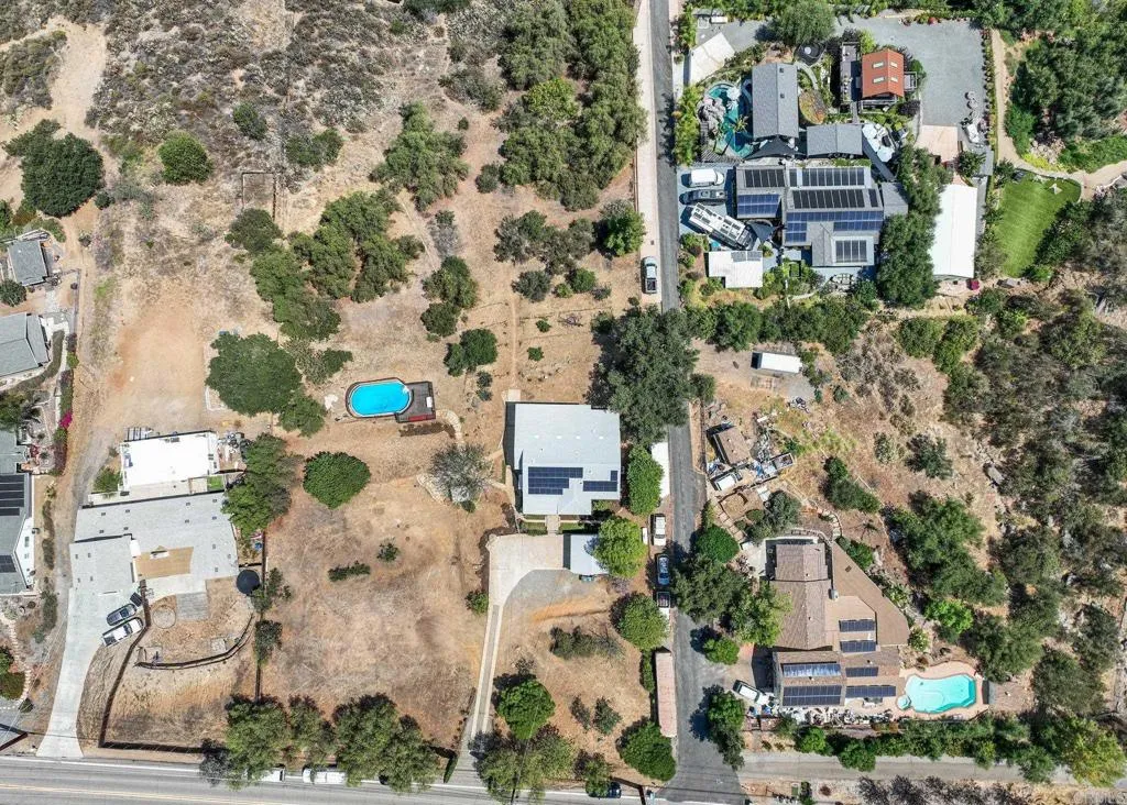https://cdn.realtyfeed.com/cdn/127/306752381/9a71ff0aeca0d6d2378a3c46035c5576.webp