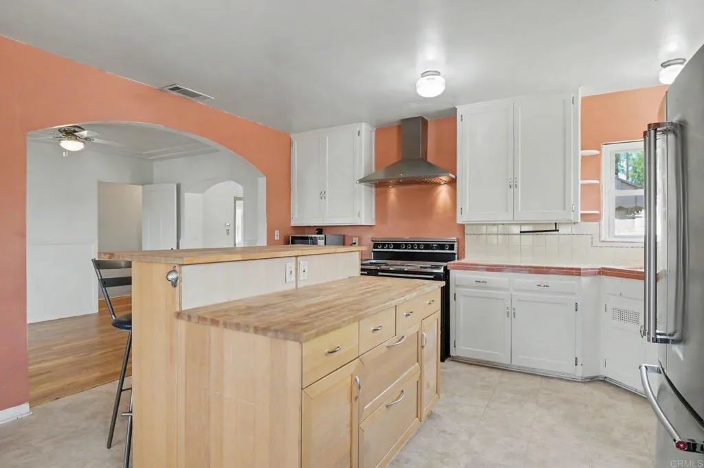 https://cdn.realtyfeed.com/cdn/127/306752381/ccdbe7a299f3b9dc7bf59a07db18bafb.webp