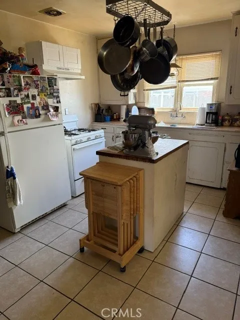 2035 Highland, Merced, CA 95340 - Photo 4 of 9, Merced, CA
