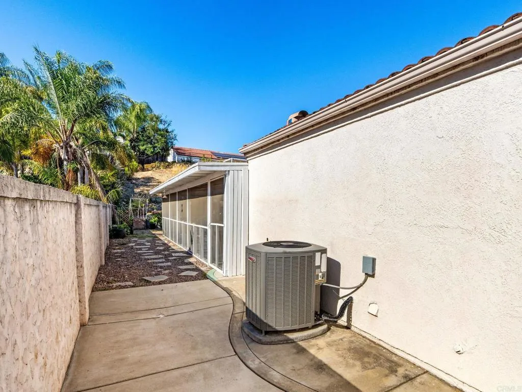 https://cdn.realtyfeed.com/cdn/127/306752404/3e2dd384845b8794d7a3b0fb4ef1a717.webp