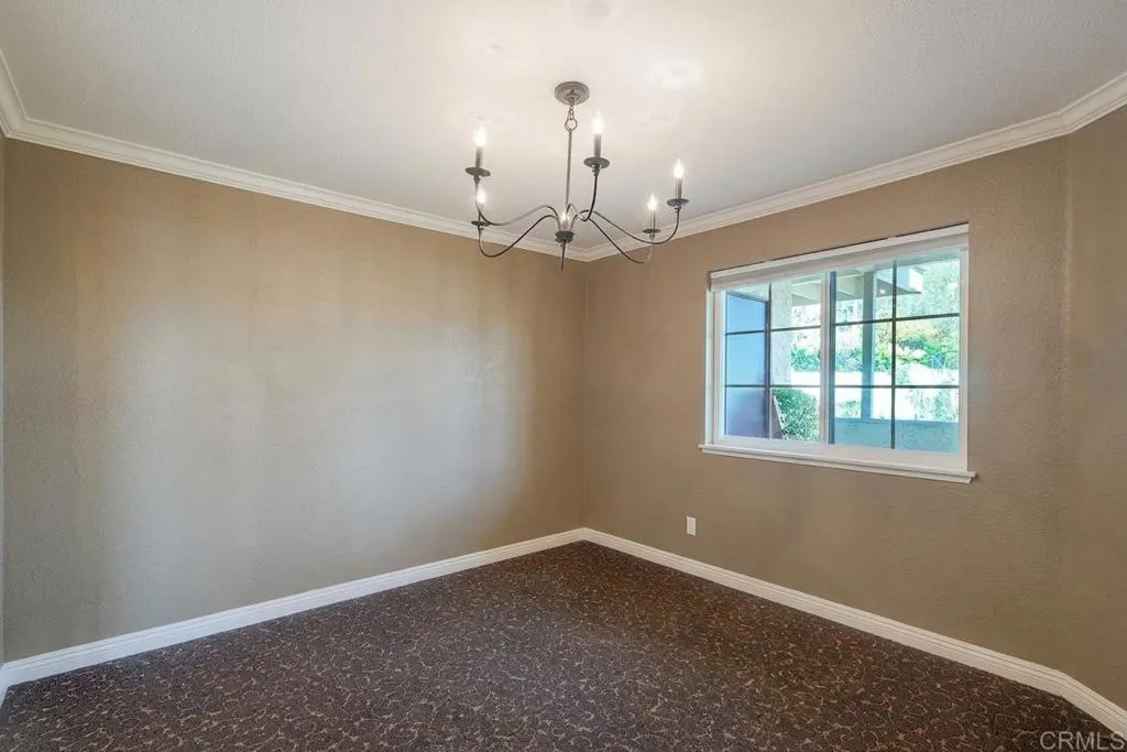 https://cdn.realtyfeed.com/cdn/127/306752412/8c26796d8ffa0a72c7c44cff9efbe397.webp