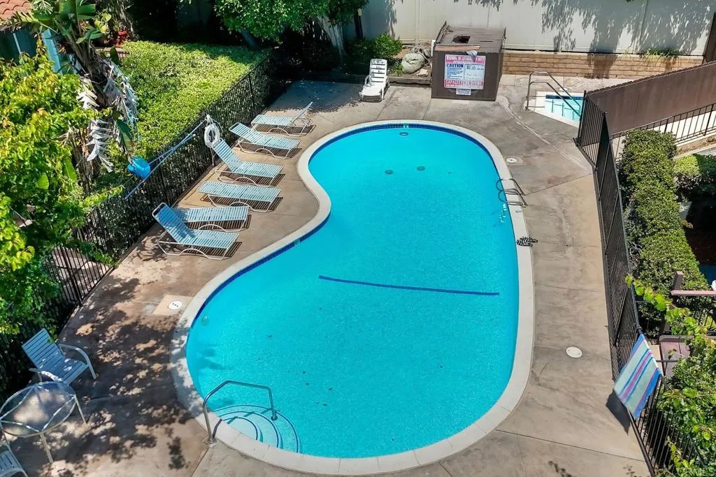 https://cdn.realtyfeed.com/cdn/127/306752417/03b88557249ed9c488d834a89f110f8c.webp