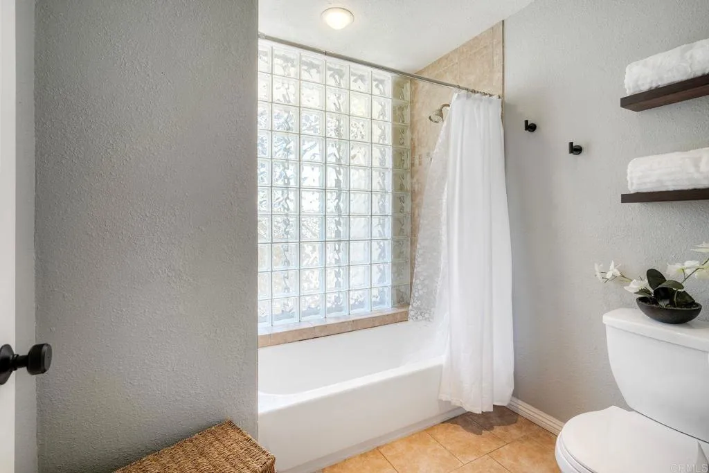 https://cdn.realtyfeed.com/cdn/127/306752417/114efe58f4f8395b63955a8b370e996e.webp