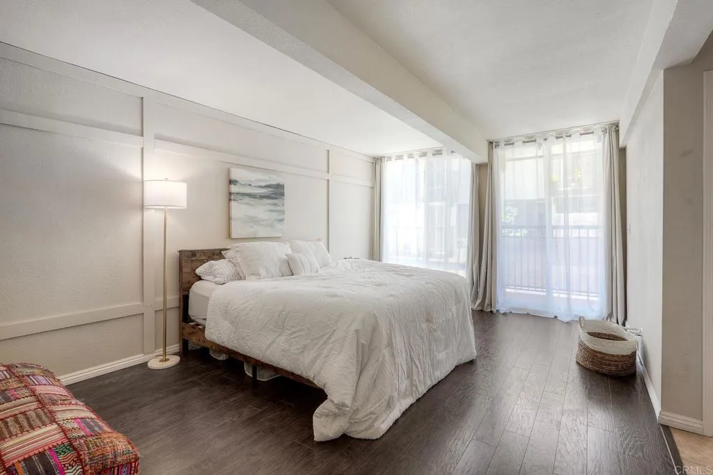 https://cdn.realtyfeed.com/cdn/127/306752417/7c70d0f1d0884db742bbe5414e8208ec.webp