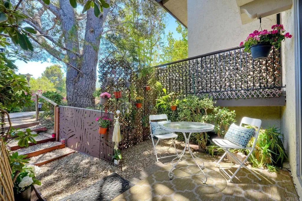 https://cdn.realtyfeed.com/cdn/127/306752417/999f41d7d733b28778385debcf9cd1aa.webp