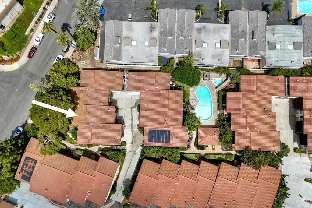 https://cdn.realtyfeed.com/cdn/127/306752417/f69bba83a08ba4f76090387ea825e481.webp