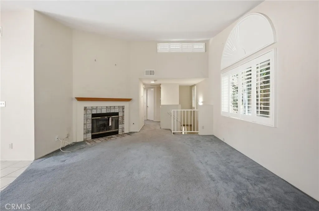 25238 Steinbeck Avenue Unit E, Stevenson Ranch, CA 91381 - Photo 5 of 25, Stevenson Ranch, CA