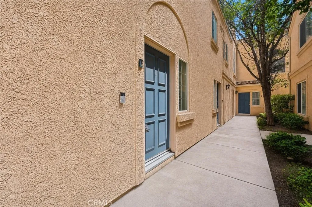 25238 Steinbeck Avenue Unit E, Stevenson Ranch, CA 91381 - Main photo, Stevenson Ranch, CA