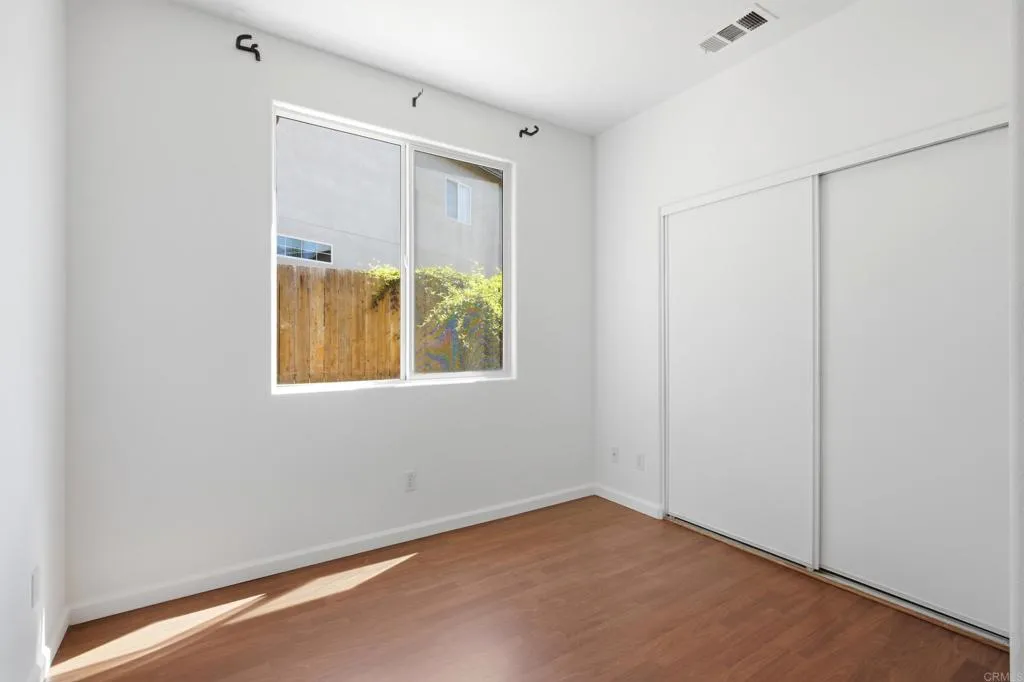 https://cdn.realtyfeed.com/cdn/127/306752448/3b5d562bcce37e36144de62ba3f3cc82.webp