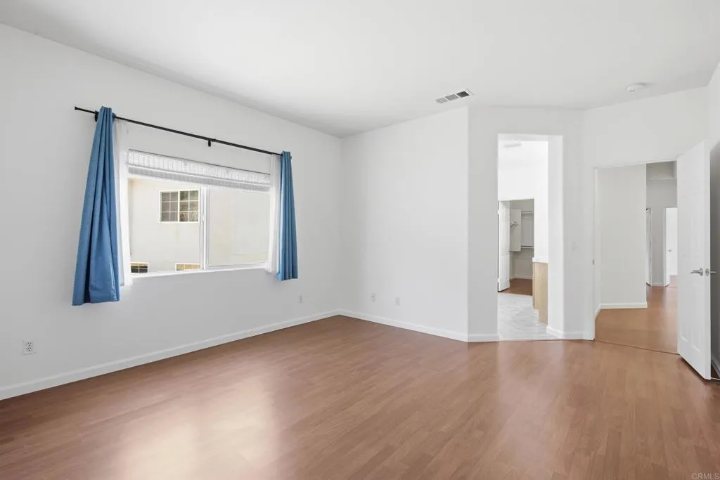 https://cdn.realtyfeed.com/cdn/127/306752448/4c2bf5ec6133e942f3336d6a6bfeaded.webp