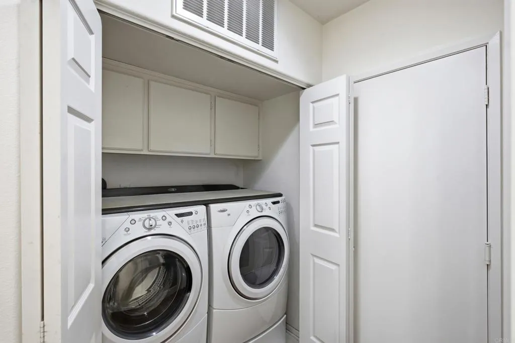 https://cdn.realtyfeed.com/cdn/127/306752448/b5b19c41bdbbaecacebd5c6b620a5566.webp