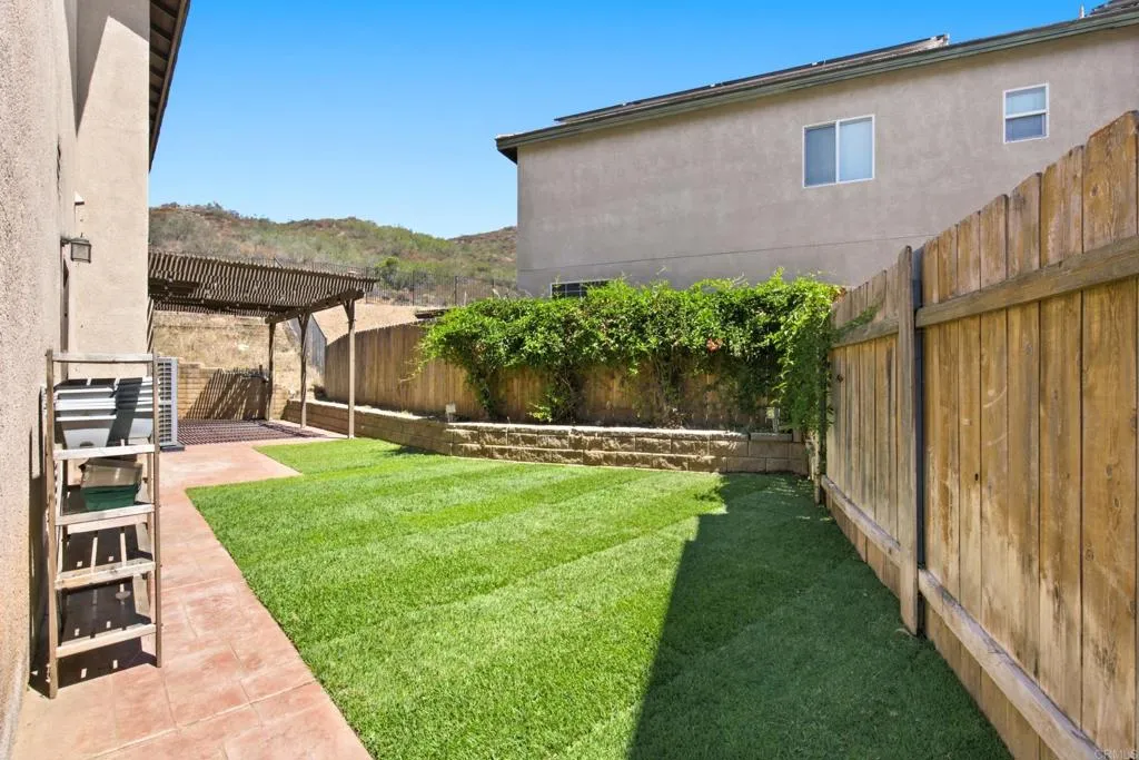 https://cdn.realtyfeed.com/cdn/127/306752448/c4273bb739316ba424c024b0f1204618.webp