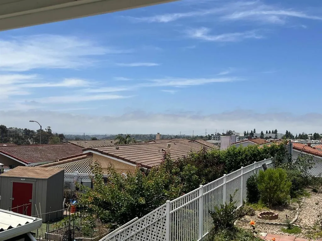 https://cdn.realtyfeed.com/cdn/127/306752463/c1ddc706d6c3cd3d642eb73230fb535e.webp
