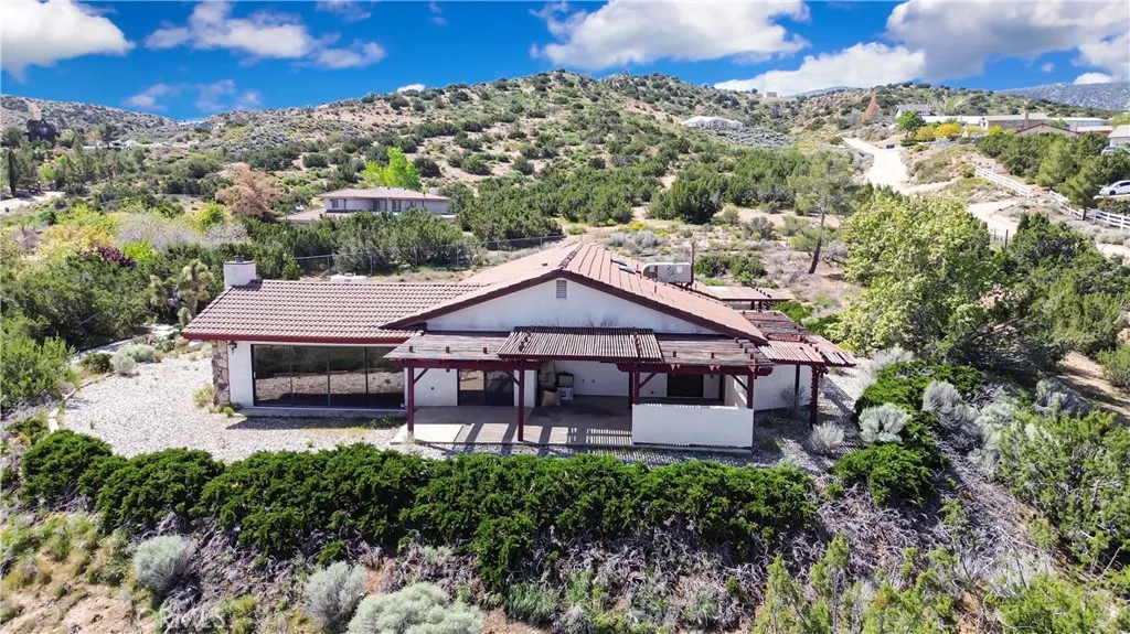 2929 Snow Line Drive, Pinon Hills, CA 92372 - Photo 4 of 67, Pinon Hills, CA