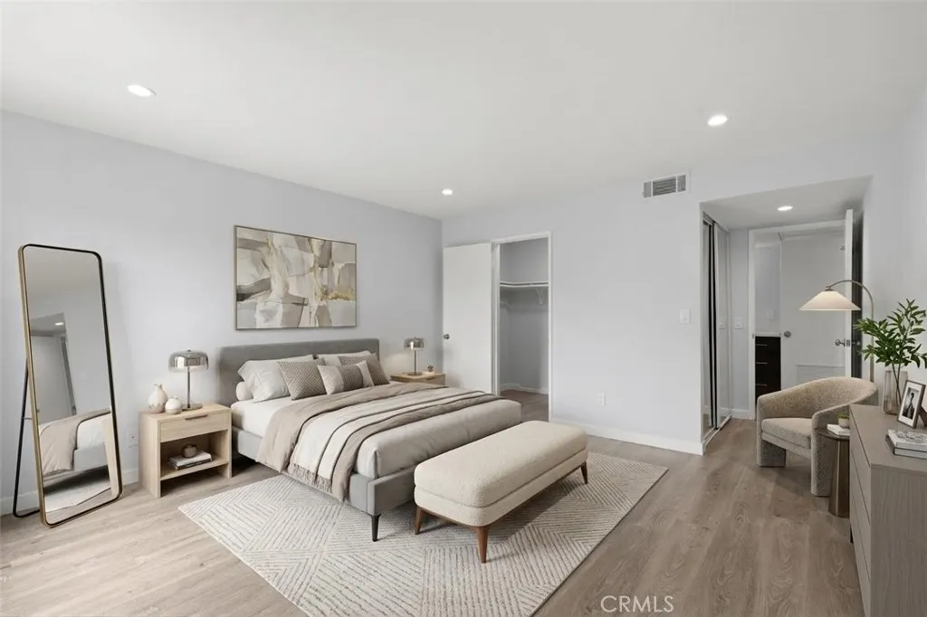 4536 Colbath Avenue Unit 101, Sherman Oaks, CA 91423 - Photo 4 of 25, Sherman Oaks, CA