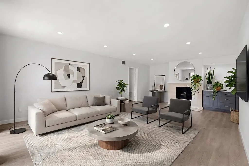 4536 Colbath Avenue Unit 101, Sherman Oaks, CA 91423 - Main photo, Sherman Oaks, CA