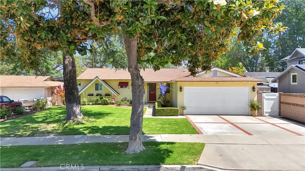 2415 E Oakmont, Orange, CA 92867 - Main photo, Orange, CA