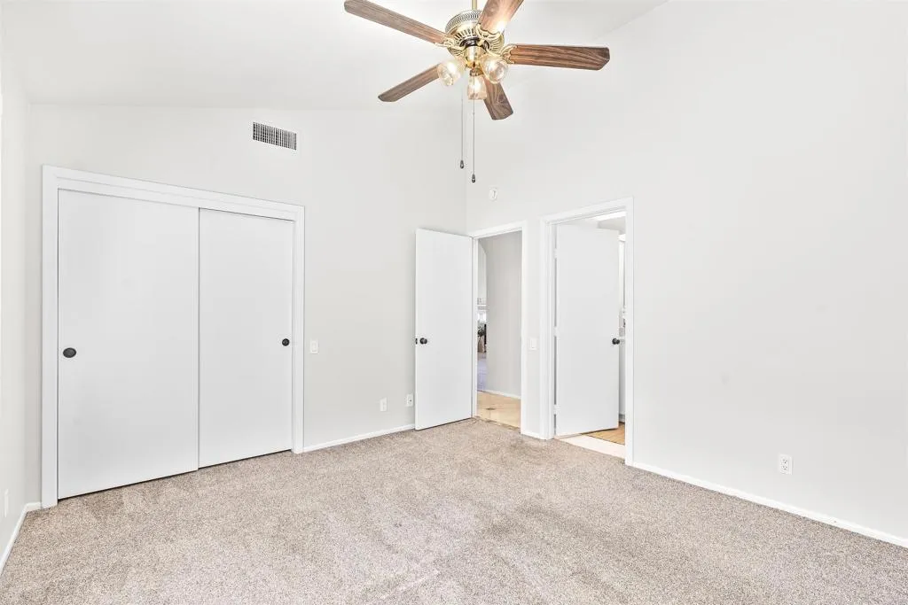 https://cdn.realtyfeed.com/cdn/127/306752495/1d63e3efc636d9b76e858d290969753e.webp