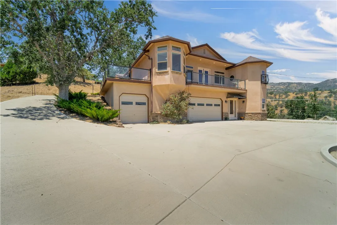 29801 Greenwater Drive, Tehachapi, CA 93561 - Photo 2 of 47, Tehachapi, CA