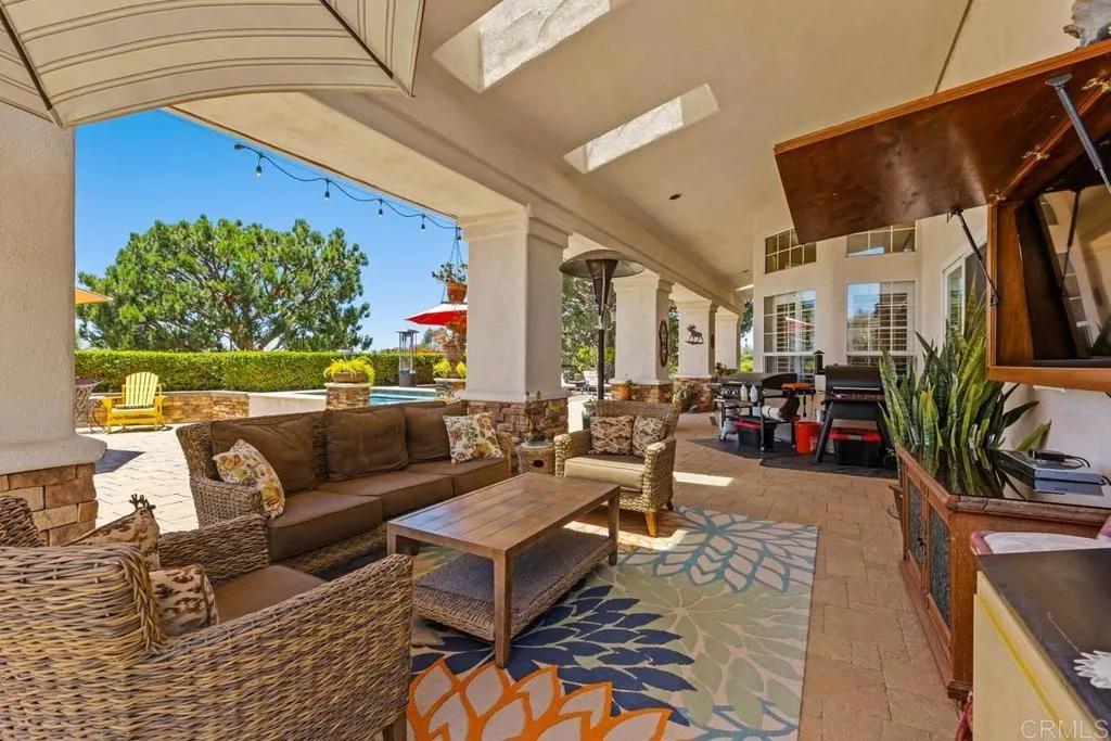 https://cdn.realtyfeed.com/cdn/127/306752524/01525d9fd1012570a62ce2fec82d88e7.webp