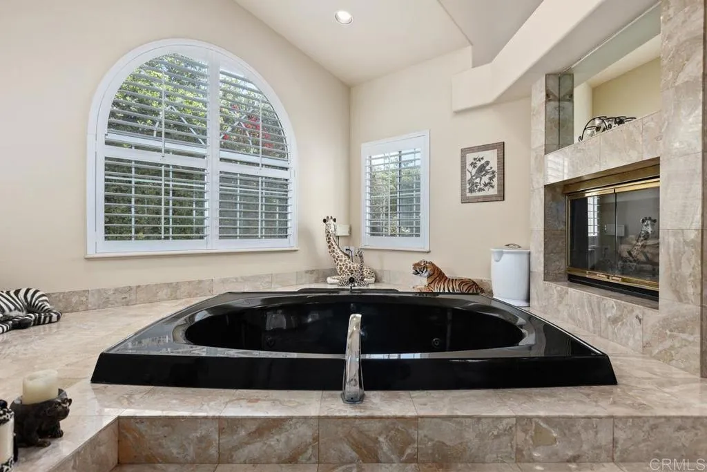 https://cdn.realtyfeed.com/cdn/127/306752524/14a0ae5d037edea569db0fc9c161e445.webp