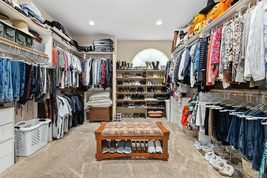 https://cdn.realtyfeed.com/cdn/127/306752524/6a145a530ffb3310d689d1bbc4182d83.webp