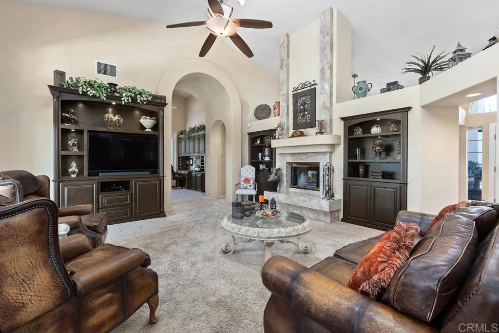 https://cdn.realtyfeed.com/cdn/127/306752524/6d5c4268da5e101457f5648905975795.webp