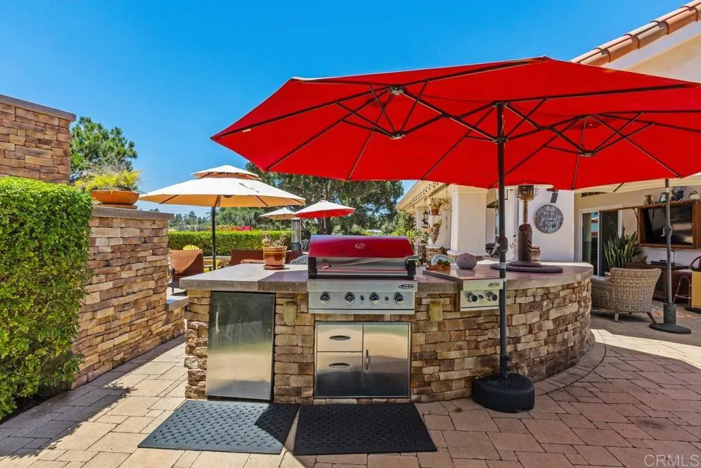 https://cdn.realtyfeed.com/cdn/127/306752524/8e89bbb4ad86b7222c7c6841fa09d007.webp