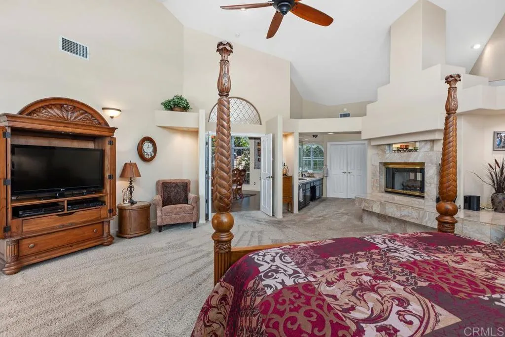 https://cdn.realtyfeed.com/cdn/127/306752524/cc37bc9ae4526b26b31ebd2b059329ef.webp