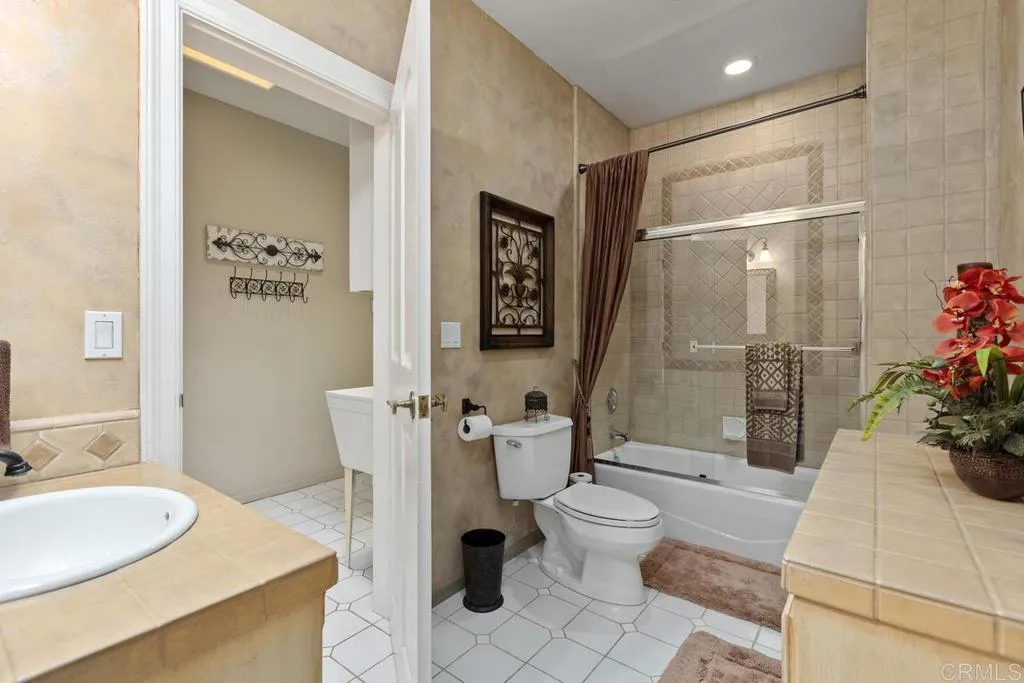 https://cdn.realtyfeed.com/cdn/127/306752524/f45a8db59c014c95a7e94125f60a68b1.webp
