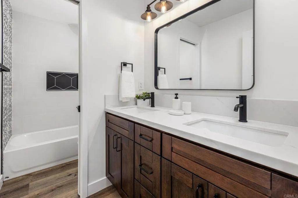 https://cdn.realtyfeed.com/cdn/127/306752527/5eef53f888a216706def4181c8bc5a9b.webp