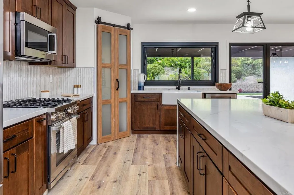 https://cdn.realtyfeed.com/cdn/127/306752527/cb6c4f6f2cb951d9b8fb0b93e9d4a993.webp