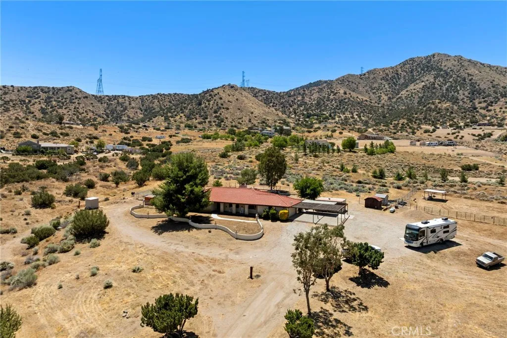 902 Searchlight Ranch Road, Acton, CA 93510 - Photo 2 of 58, Acton, CA