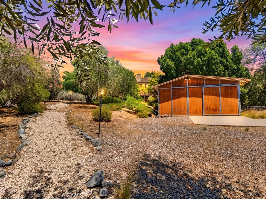 https://cdn.realtyfeed.com/cdn/127/306752550/00b18f4549e39376a08c0c03f0fc7236.webp