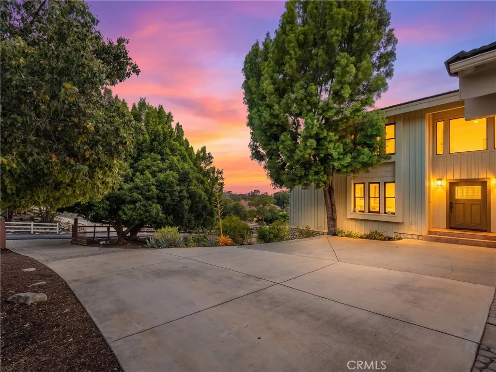 https://cdn.realtyfeed.com/cdn/127/306752550/24bafdb8d8e5d9c8f2a7eec8ad03c8b6.webp