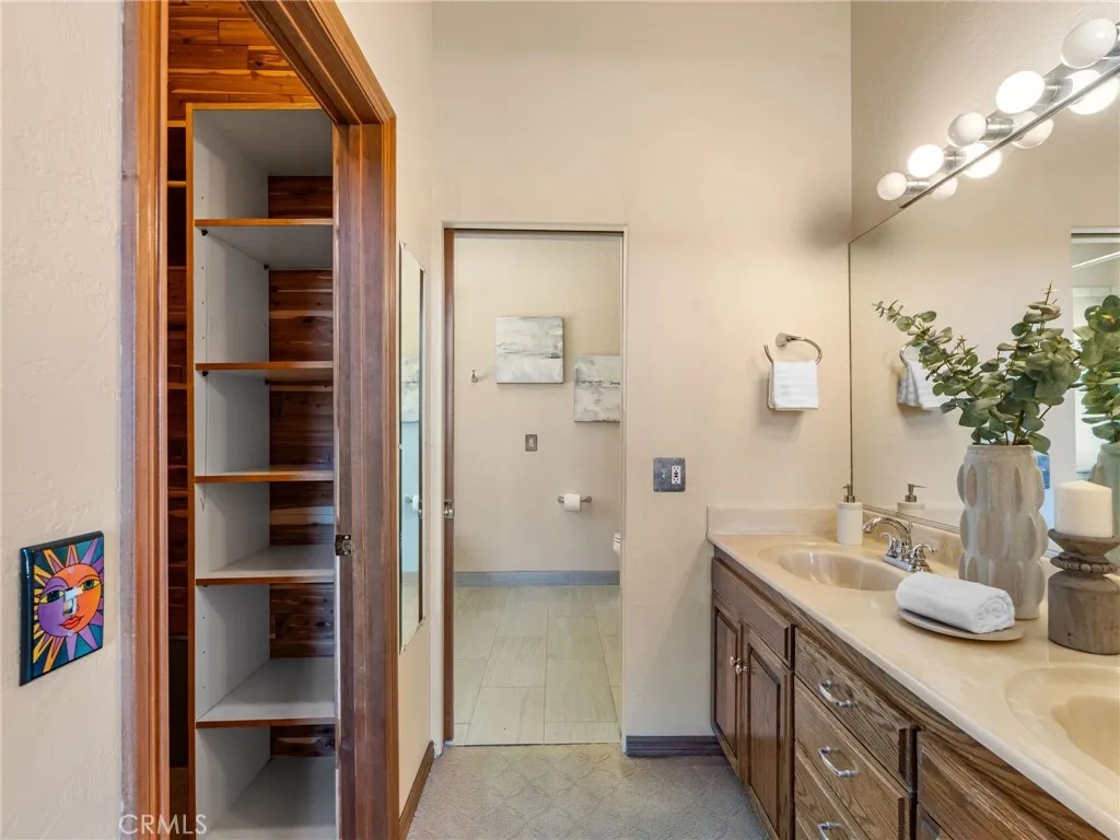 https://cdn.realtyfeed.com/cdn/127/306752550/43716121472fbd8d4338c0dac6fdde03.webp