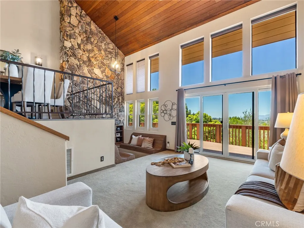 https://cdn.realtyfeed.com/cdn/127/306752550/808c979433a91d3cd7812e85a9ec3d9e.webp
